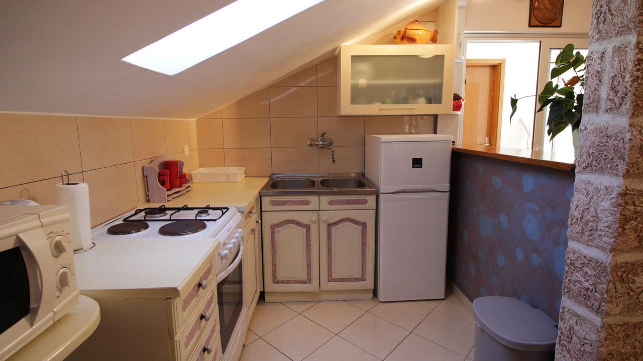 Apartment Ivanka Оміш Екстер'єр фото