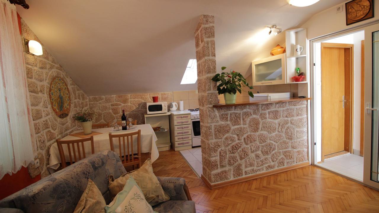 Apartment Ivanka Оміш Номер фото